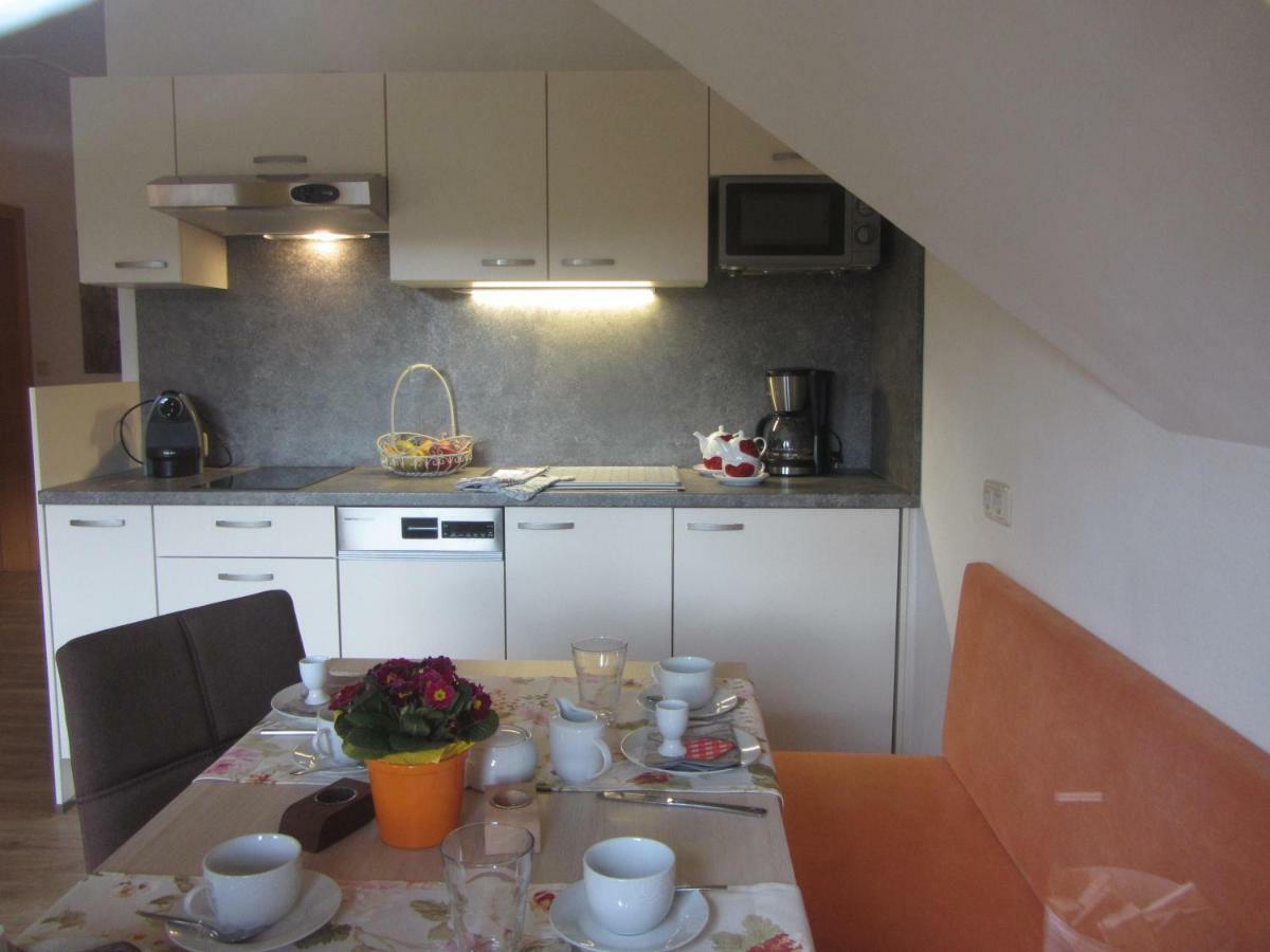 Anna'S Home - Ferienwohnungen Ratsch an der Weinstraße Exteriör bild